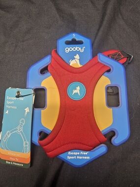 Gooby Escape Free Sport Dog Harness in Red SMALL